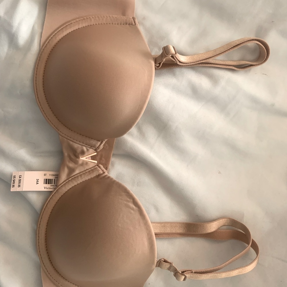 NWT Victoria Secret size 34a bra